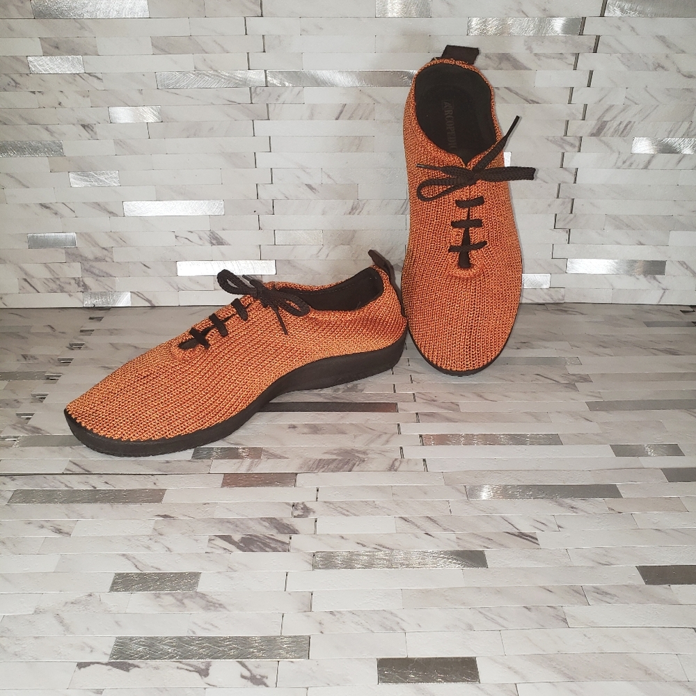 A'rcopedico LS Shocks Unisex Lace-Up